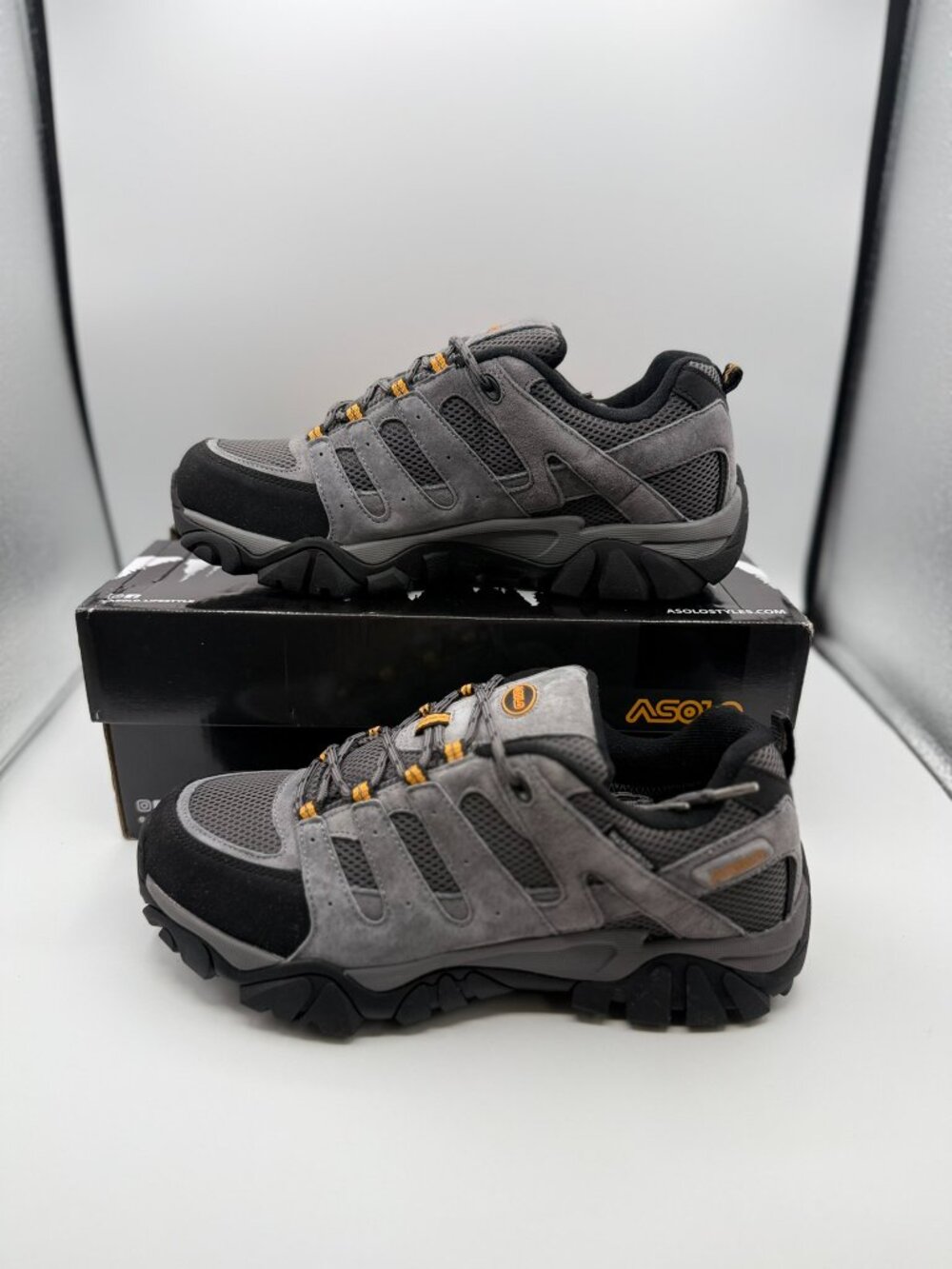 ASOLO men's Grey Size 10 New With Box